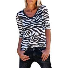 Load image into Gallery viewer, Fashion Women O-Neck Long Sleeve Stripe Printed Sweatershirt Top 2019 Autumn Winter Women Girls Oversize